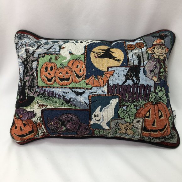 Riverdale Decorative Products Other - Riverdale Tapestry Halloween Pillow 16x11